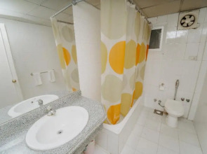 Queens Valley Hotel, Restaurants, Bars and Spa Luxor