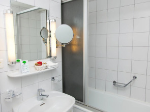 Le Montbrillant Hôtel Residence