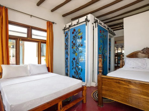 Asante Sana Beach Cottages