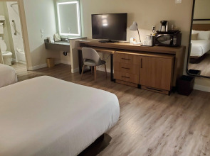 Wyndham Garden San Diego Near SeaWorld