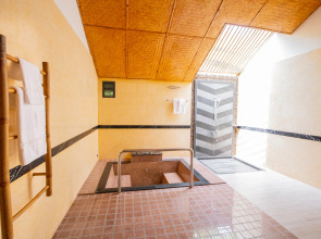 Diamond Bay Resort and Spa