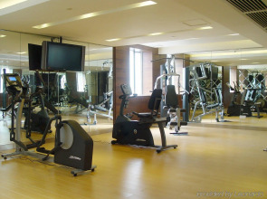 Guangdong Victory Hotel - Free shuttle bus to exhibition center during Canton Fair