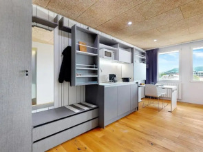 Evi's Home Hotel & Apartments