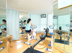 Bishop Lei International House