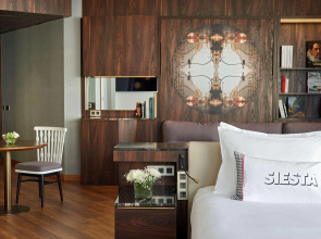 Отель Hyatt Centric Gran Via Madrid