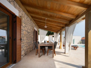 Casa Di Nika Private Heated Pool and Jacu