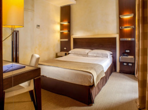 Les Fleurs Luxury House