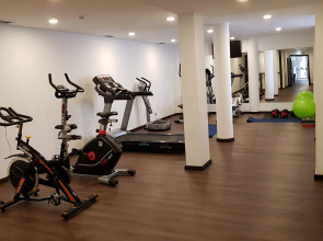 Santa Cruz Village Hotel