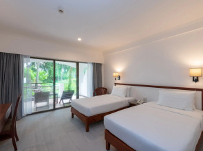 Pinnacle Grand Jomtien Resort and Beach Club