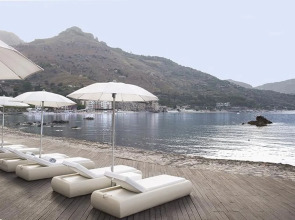 Atlantis Bay - VRetreats