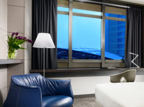 Отель Unahotels San Vitale Bologna