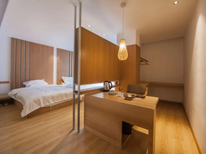 Wuyishan Ancient Street No.3 Tea Inn