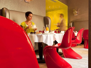 Hotel Le Petit Paris