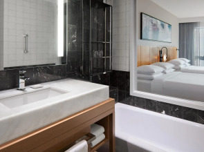 Delta Hotels by Marriott Toronto