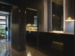 Theorie Hotel Sukhumvit 107 by SLH