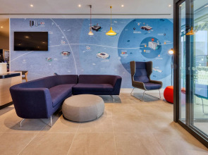 Holiday Inn Express Madrid Airport by IHG