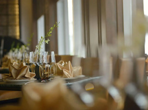 Paradise Suites Hotel