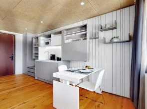 Evi's Home Hotel & Apartments