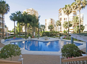 Hotel Parasol by Dorobe