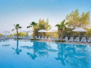 Gava Waterman Milna Resort