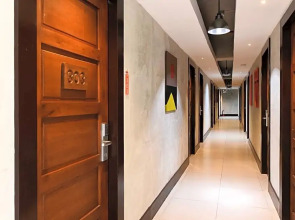 Travelbee Seaside Inn