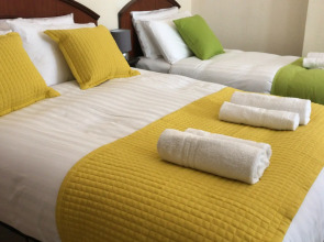 Pearl and Pebbles Hotel