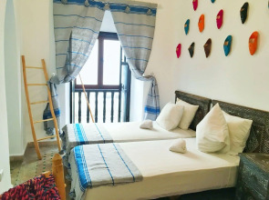 Riad Inna & Watersports Center