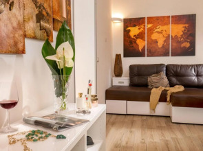 In Roma Vale & Hillary Colosseo