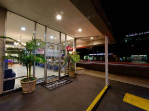 The Sojourn Los Angeles - Sherman Oaks