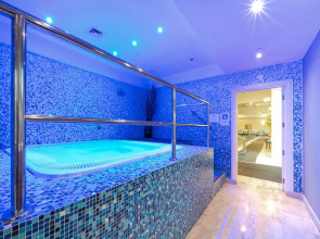 Al Aziziyah Boutique Hotel By The Torch