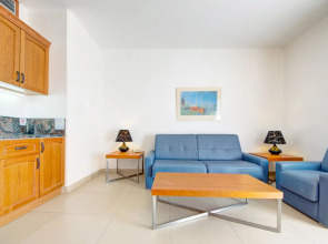 AX Sunny Coast Resort & Spa