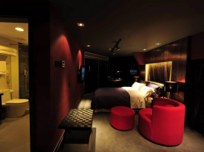 Qingdao Housing International Hotel