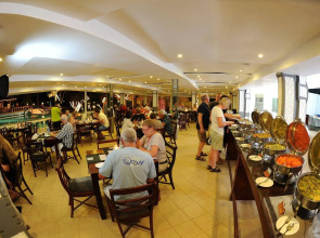 Golden Star Beach Hotel