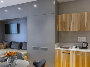 Anemi Hotel & Suites