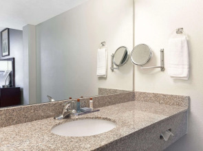 Hawthorn Extended Stay by Wyndham Richardson