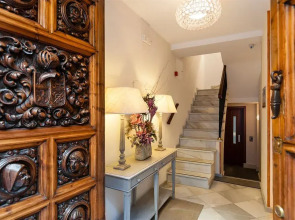 Suites Murillo Alcazar