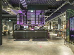 MOXY London Heathrow Airport