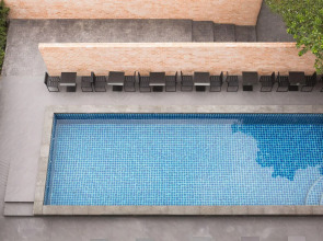 Theorie Hotel Sukhumvit 107 by SLH