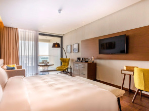 Radisson Blu Hotel, Larnaca