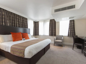 Thistle Trafalgar Square Hotel