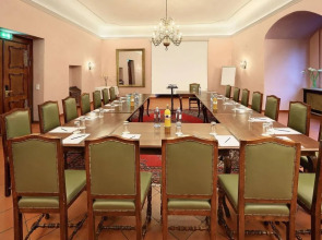 Hotel Schloss Weikersdorf