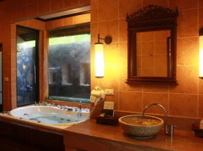 Mukdara Beach Villa & Spa Resort