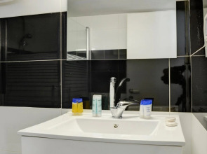 Liber Seashore Suites