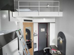 CABINN Express Hotel