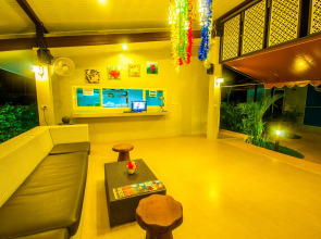 Chomphu Resort Khaolak