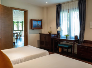 Pax Ana Doc Let Resort & Spa