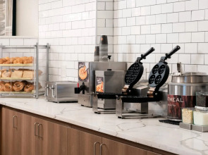 Residence Inn Las Vegas Convention Center by Marriott