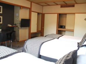 The Ridge Hotel & Apartments