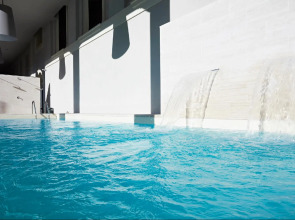 Отель The Building