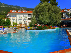 Sunshine Holiday Resort